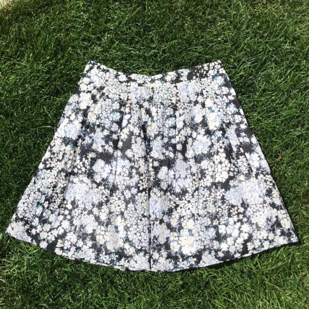 Club Monaco Floral Skirt (never worn)